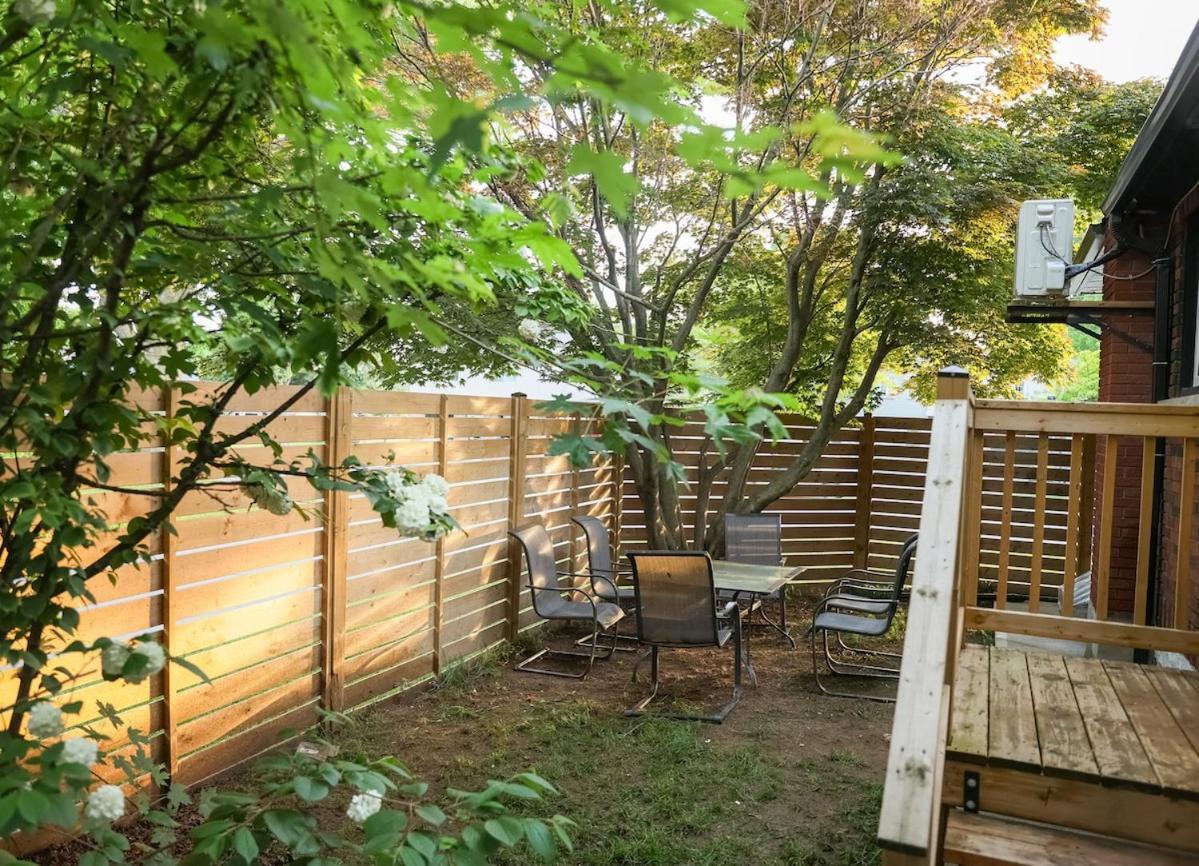 Holiday home Tranquil Retreat 5br House With 3 Bath And Backyard, Located Minutes Away From The Falls